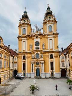 DIY Travel guide Melk Abbey